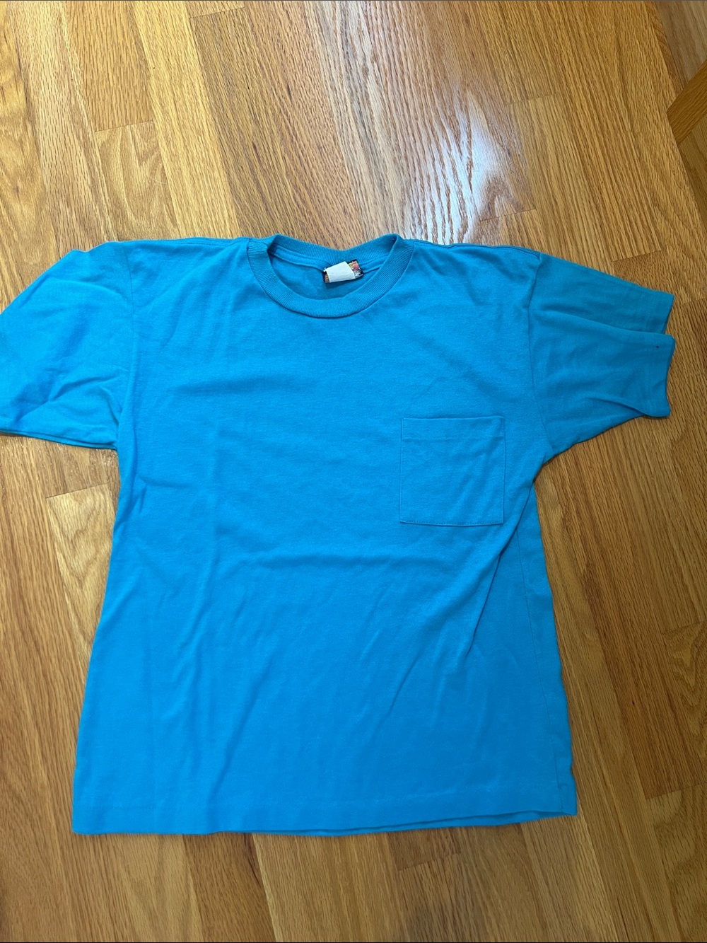 Vintage Silver Unicorn youth Large 14-16 blue short sleeve tshirt with pocket